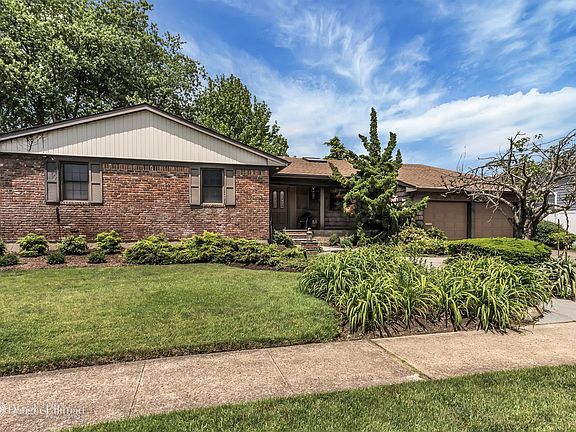 3rd image of 31 Strully Dr