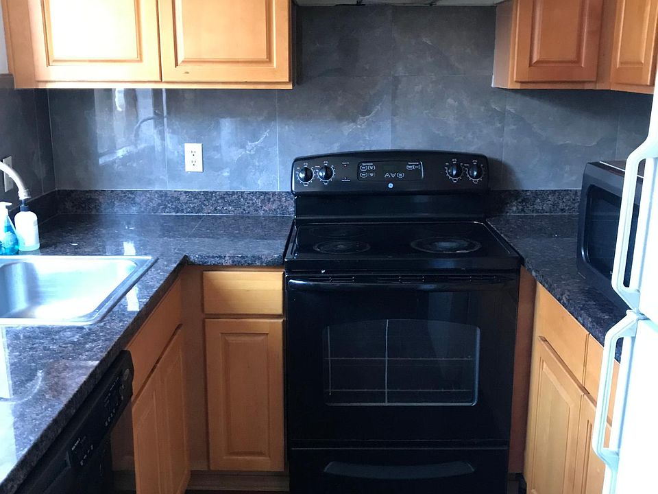 1st image of 1717 150th Ave SE APT 25