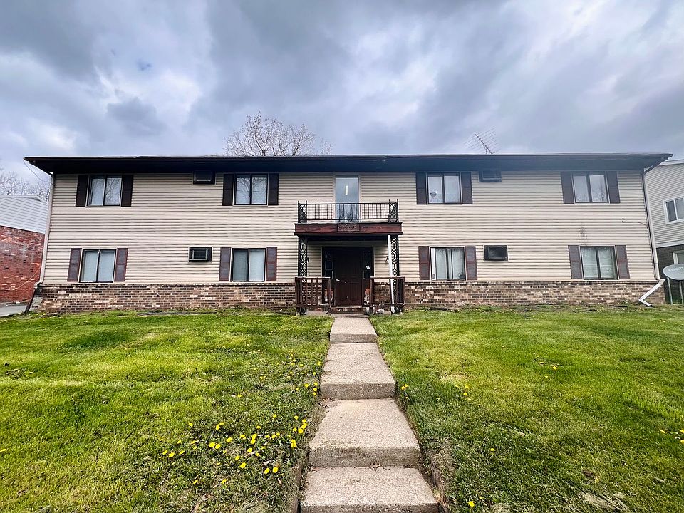 1st image of 1560 Brookpark Dr APT 3