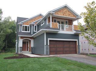 1565 Maple Pl, Mound, MN 55364