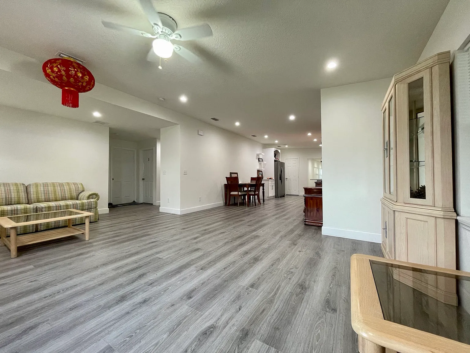 5 bed, 2943 sqft, $700 — Photo 4