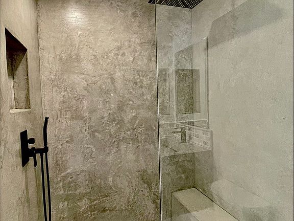 3rd image of 1540 Brockton Ave APT 204