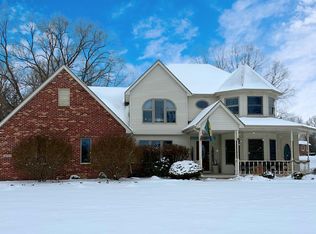 6510 E Ridge Ct, Brighton, MI 48116