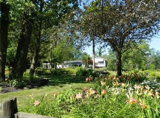 12074 Parker Dr, Chesterland, OH 44026