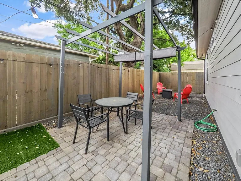 1809 Hardy St — Photo 31