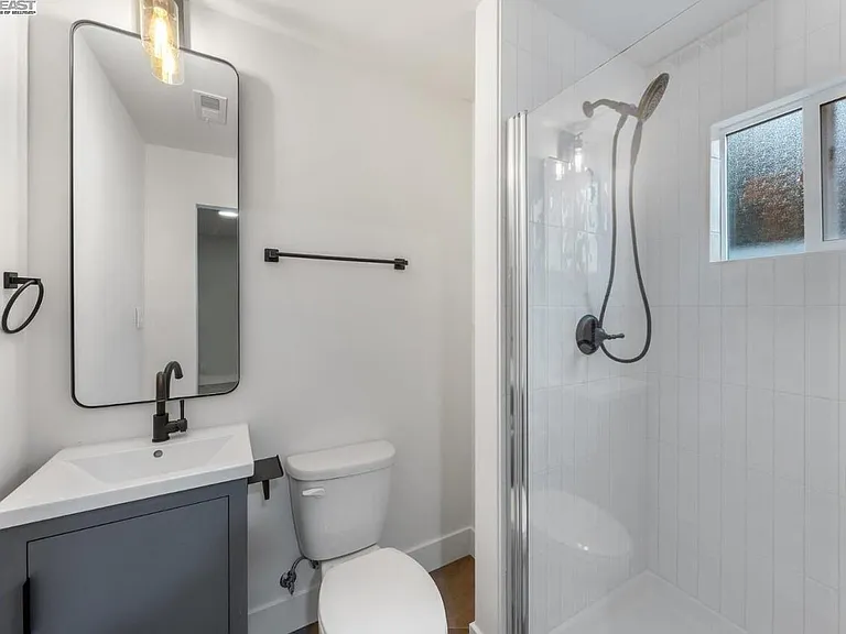 3028 Colby St #D — Photo 14
