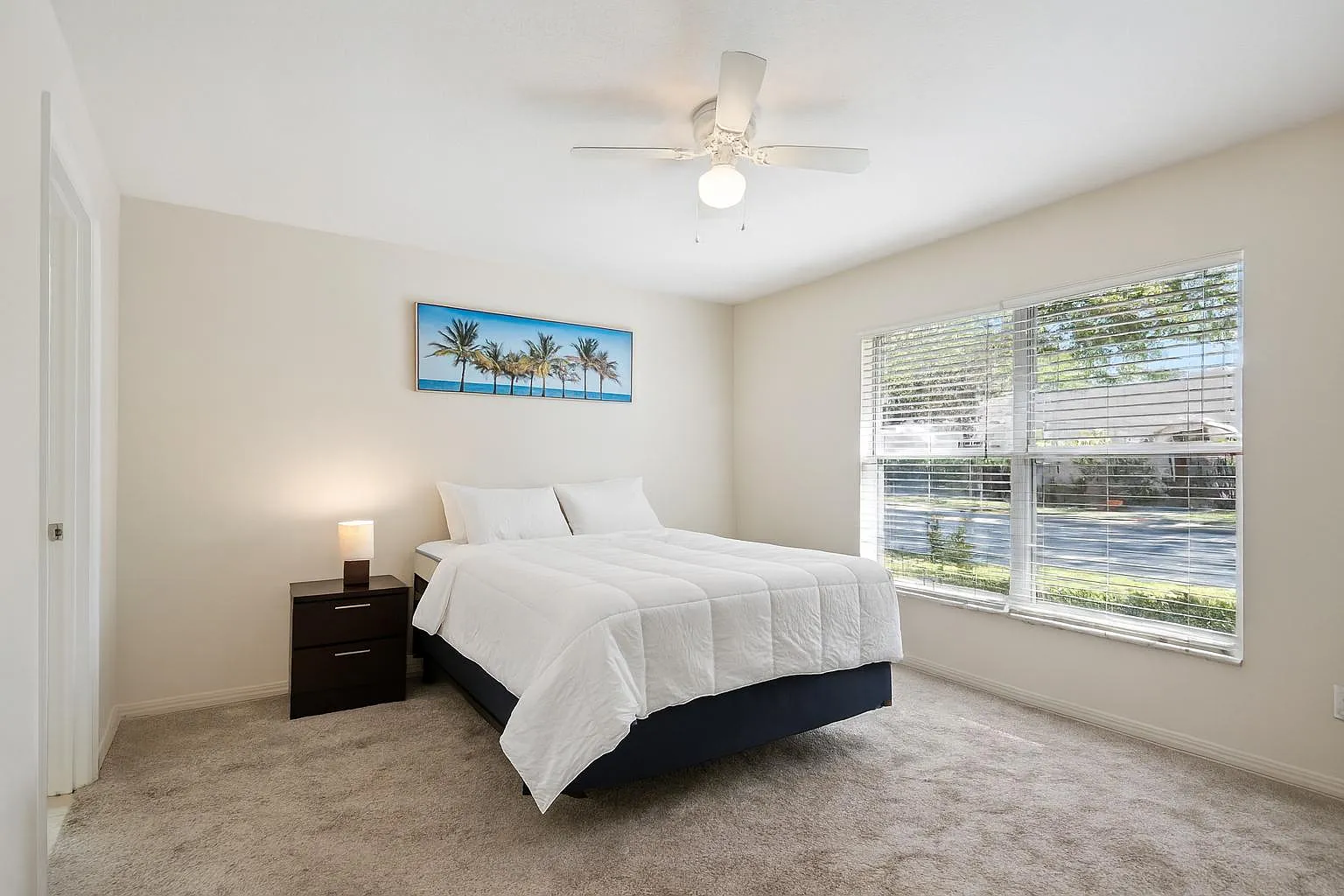 2 bed, 2.0 bath, 975 sqft, $1,399 — Photo 1