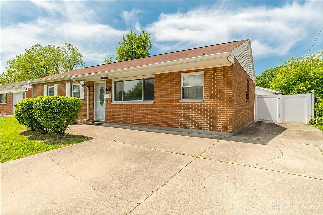 318 Lutz Dr photo 1