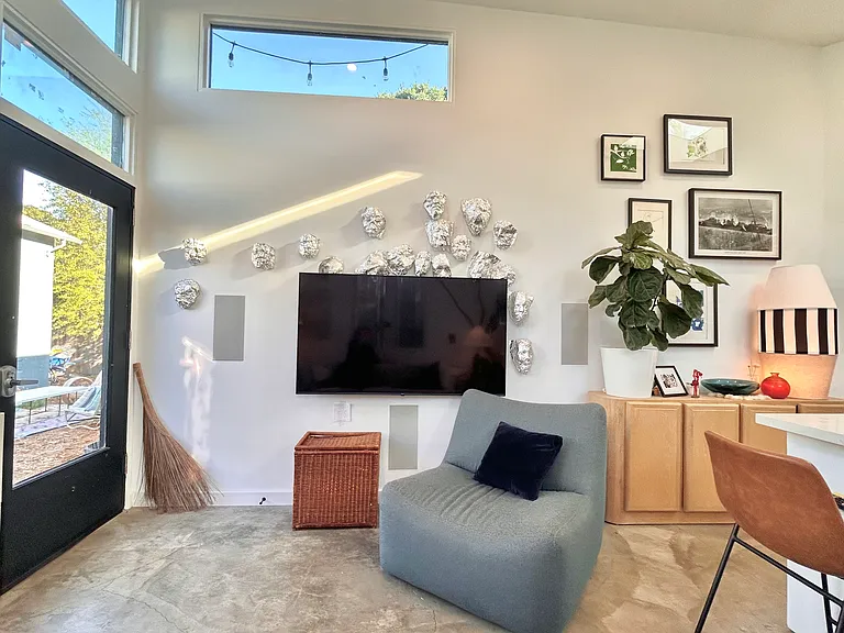 2224 Grant St #E — Photo 4