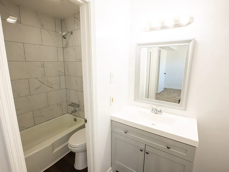 Goodwood Court at Mid-City — Photo 17