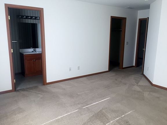 4th image of 1025 Anna Ln