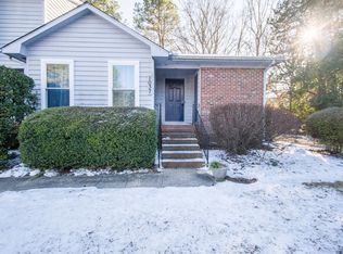 1037 Hempstede Dr, Zebulon, NC 27597