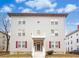 11 Ashton St, Worcester, MA 01605