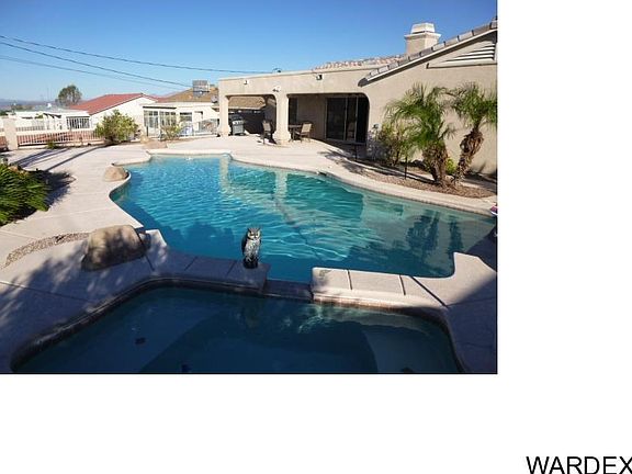 2nd image of 3856 N Lighthouse Dr