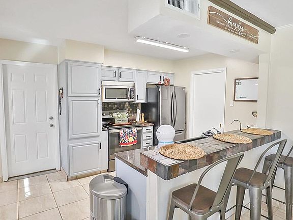 5th image of 210 W Silver Sands Dr