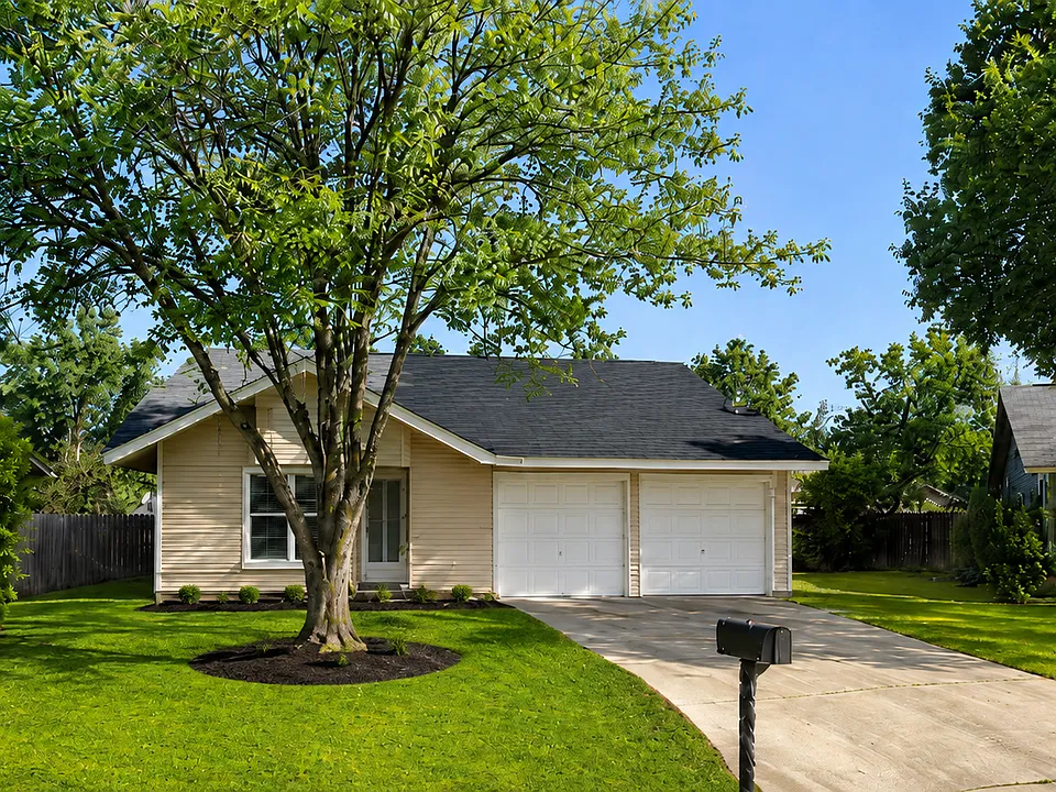 5723 Three Springs Dr
