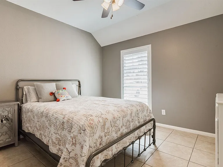 13807 Halpren Falls Cir — Photo 33