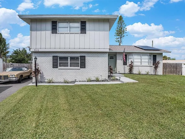 7313 Lexington Ln, Clearwater, FL 33764