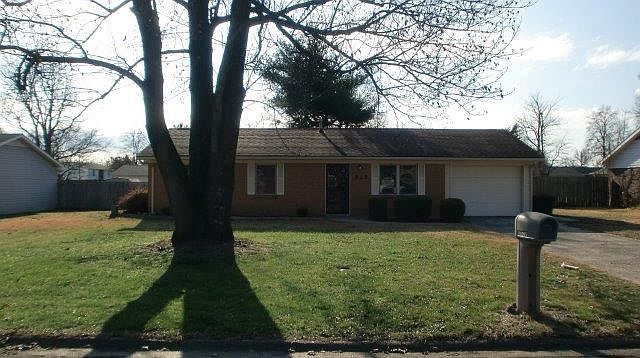 1st image of 925 Arlington St