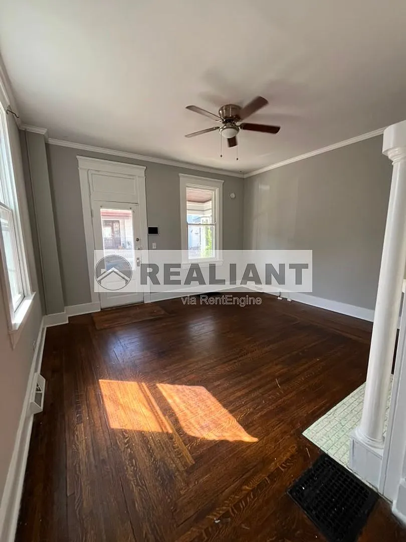 1 bed, 1.0 bath, $995 — Photo 3