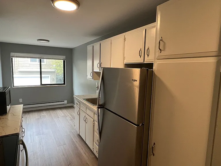 Eagle Court Apartments — Photo 26