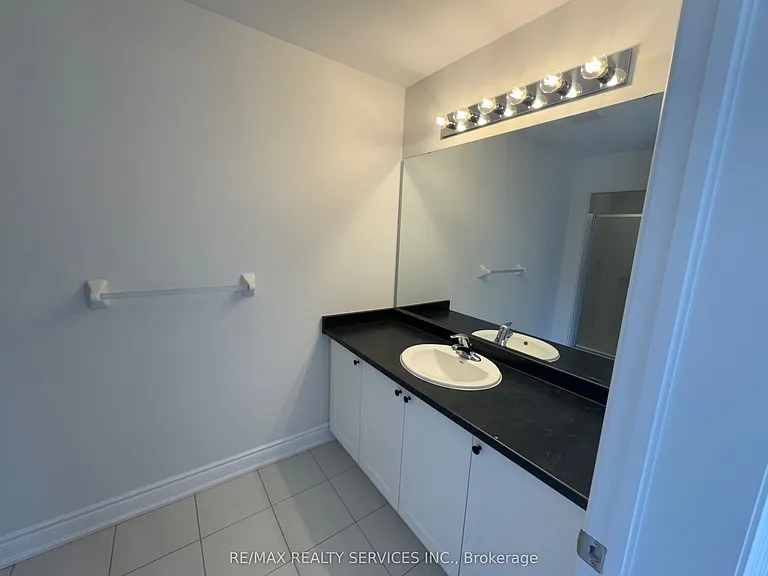 202 Tennant Cir — Photo 29
