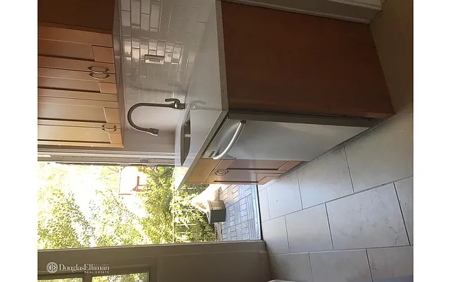 Rented by Douglas Elliman | media 10