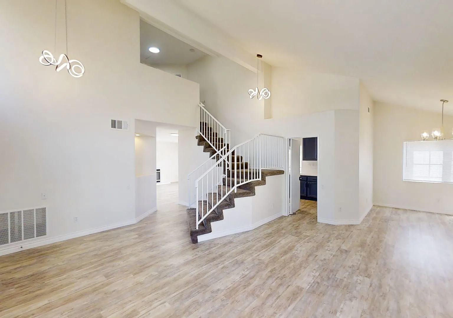 4 Bed 3 bath home in Three Rings Ranch — Photo 4