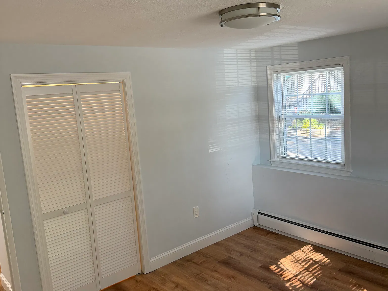 389 Washington St — Photo 4