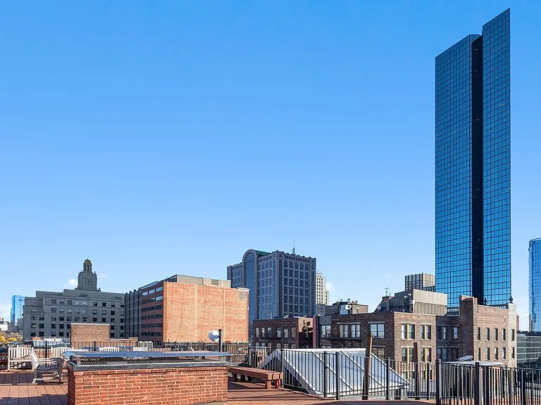 271 Dartmouth St #4H — Photo 30