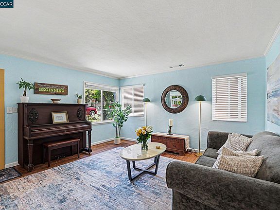 5th image of 2214 Pacheco Blvd