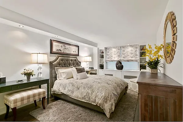 Sold by LG Fairmont Group | media 19