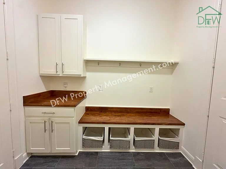 1205 Golden Gate Dr — Photo 22