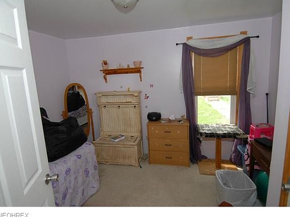 5th image of 1635 Neil Ave