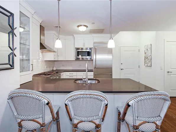 10 Byron Place #PH717, Larchmont, NY 10538