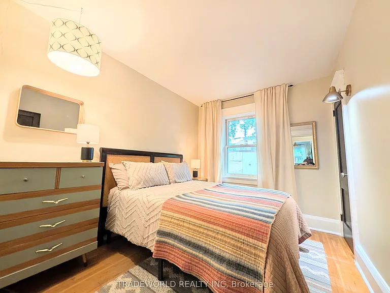 7 Costain Ave — Photo 16