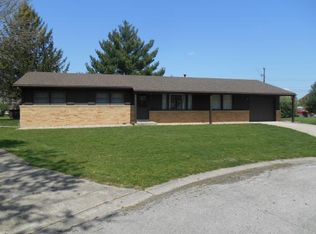 1602 Shaffer Pl, Charleston, IL 61920