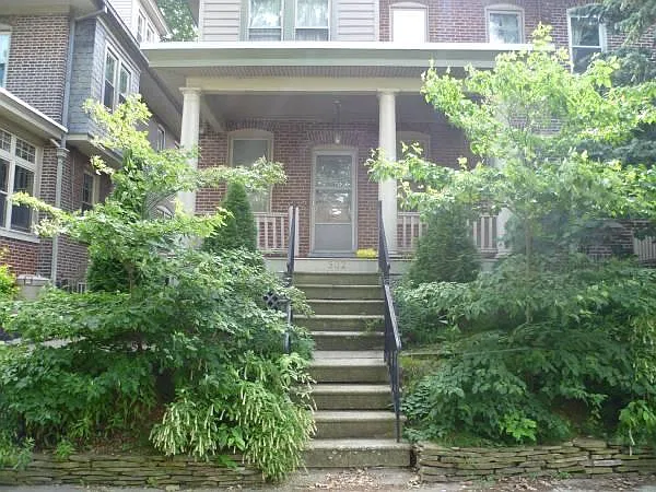 1 bed, 1800 sqft, $1,725 — Photo 2