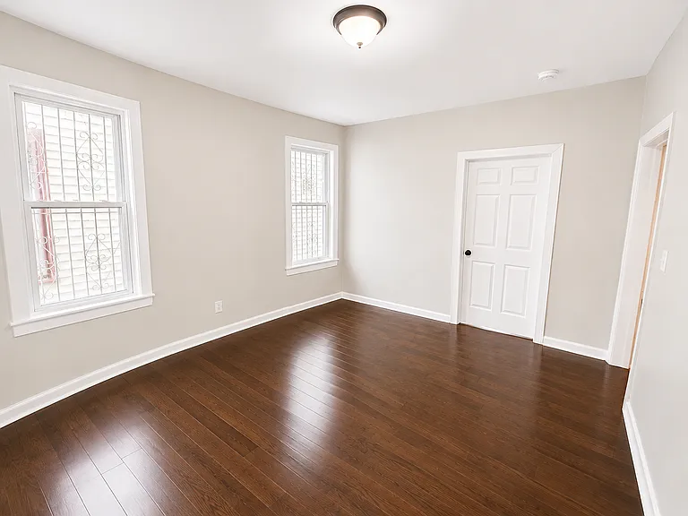 648 S 18th St #1 — Photo 11