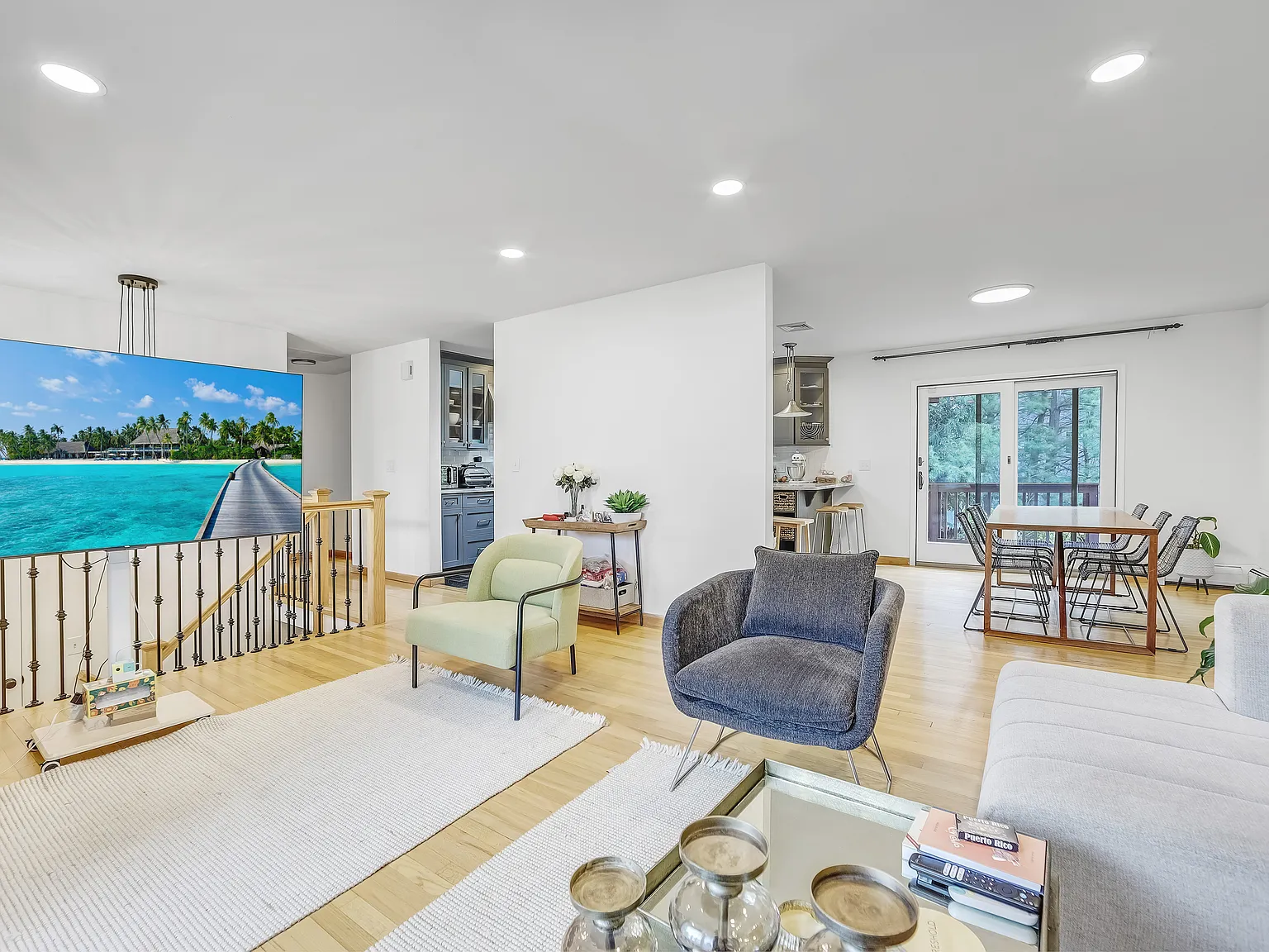 4 bed, $7,000 — Photo 2