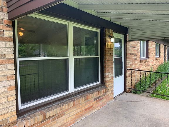 3rd image of 1117 Farley Dr