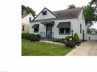 20802 Hansen Rd, Maple Heights, OH 44137