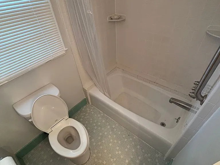 2312 Bedford Ave — Photo 14