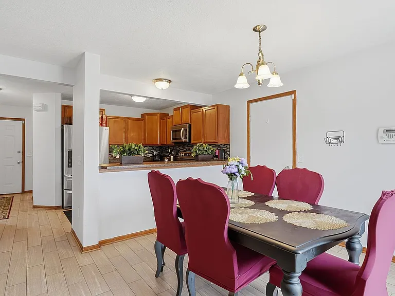 4803 NE Trilein Dr — Photo 2