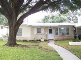 214 Wayside Dr, San Antonio, TX 78213