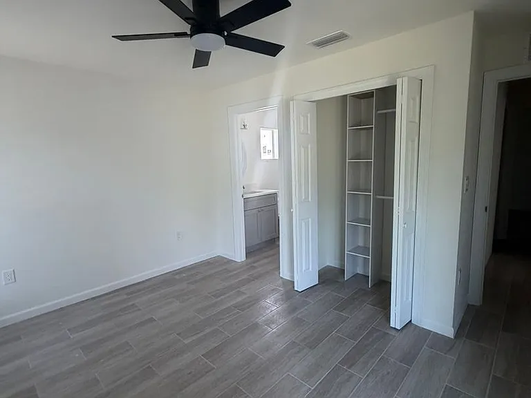 917 Wilmington Pkwy — Photo 7