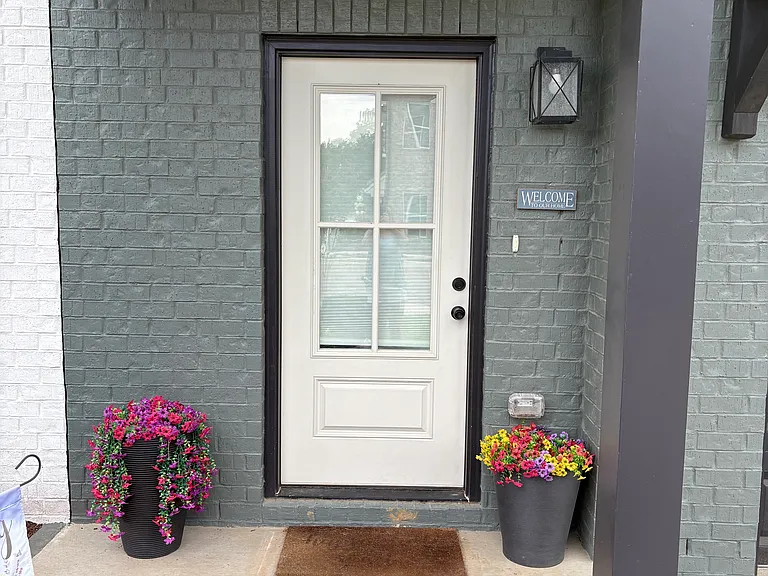 384 Twig Ct — Photo 2