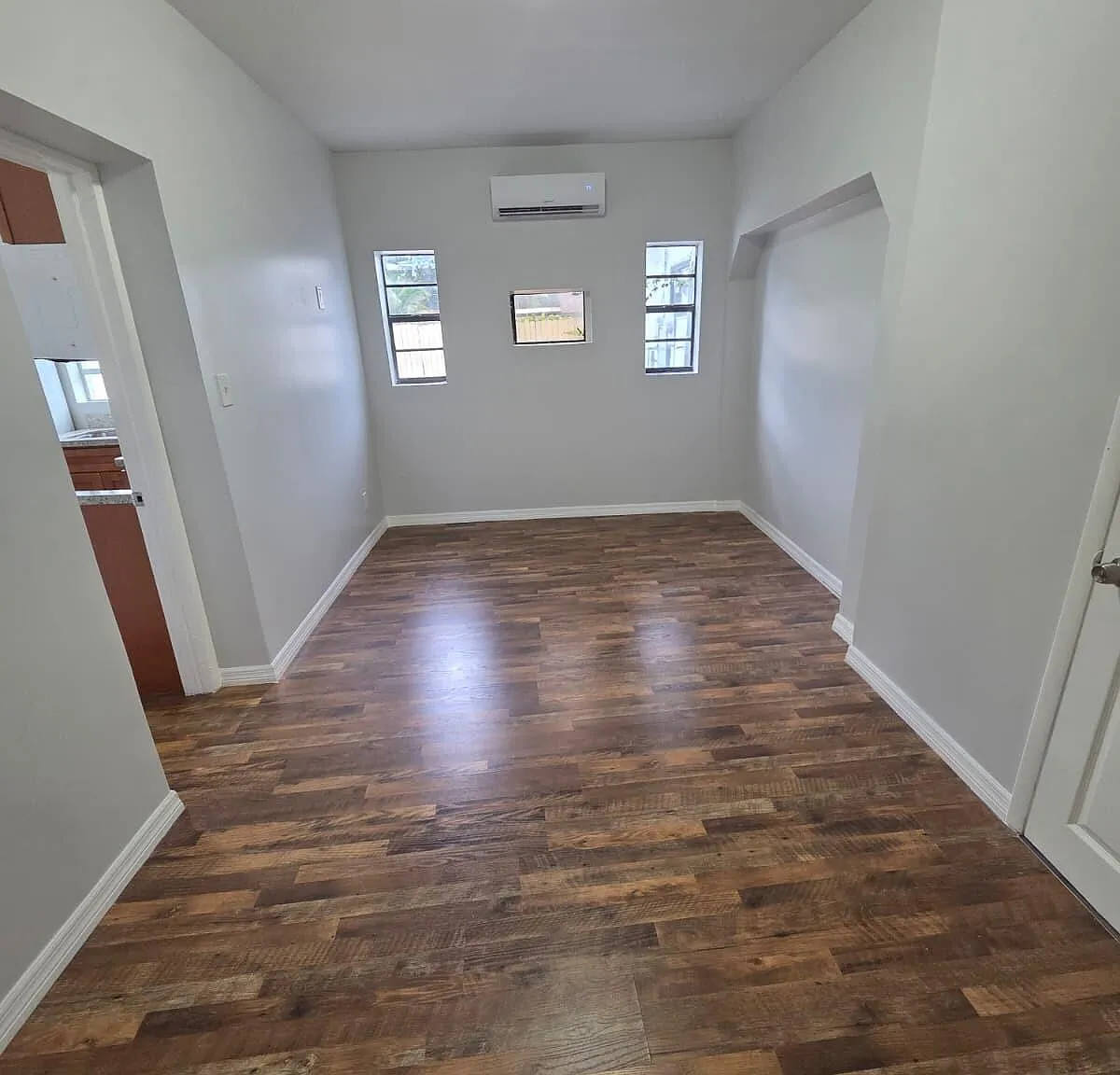 1 bed, 1.0 bath, 500 sqft, $1,350 — Photo 4