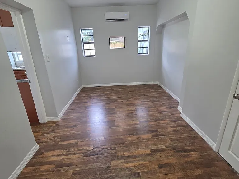 31 Edmund Rd #5 — Photo 4