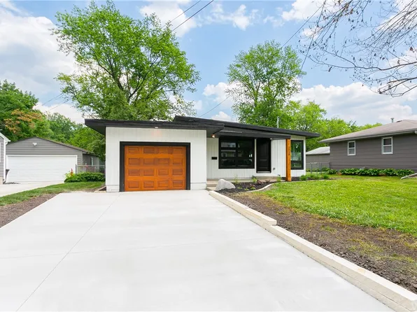 2515 62nd St, Des Moines, IA 50322